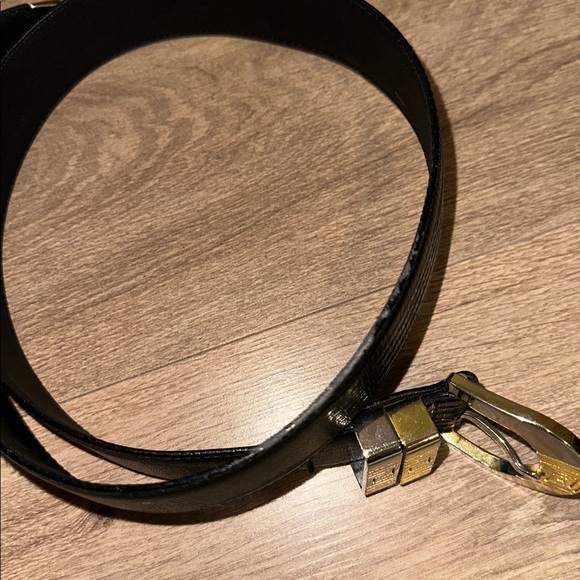 Gianni Versace Vintage Gold and Silver Tone belt Size 32 - Picture 5 of 8